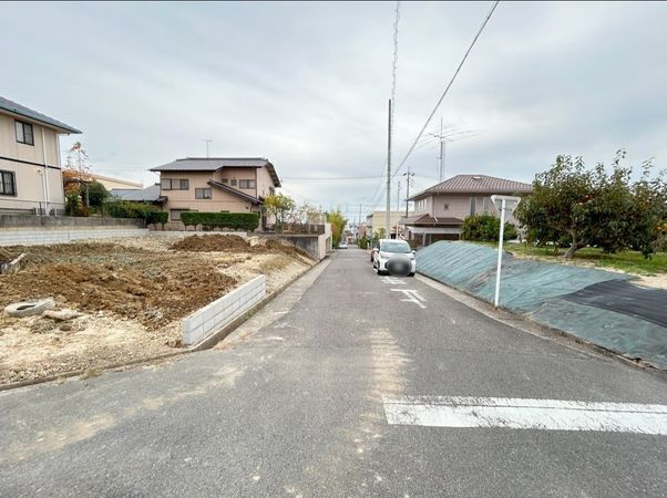 天白区梅が丘3丁目 新築戸建 3号棟 前面道路含む外観 天白区梅が丘3丁目 新築戸建 3号棟 前面道路含む外観