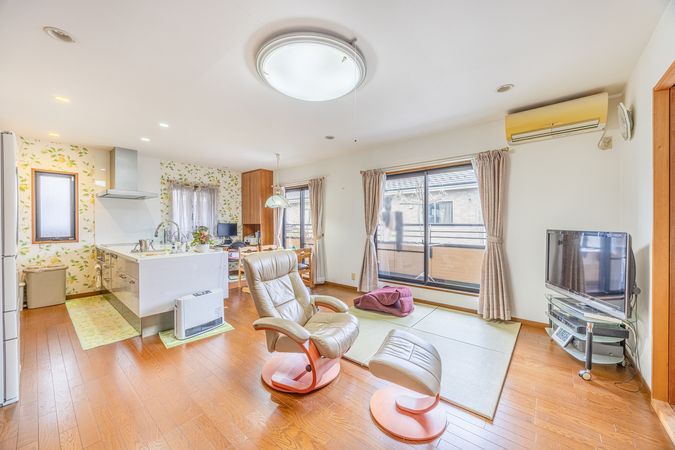 天白区向が丘一丁目 戸建 リビング