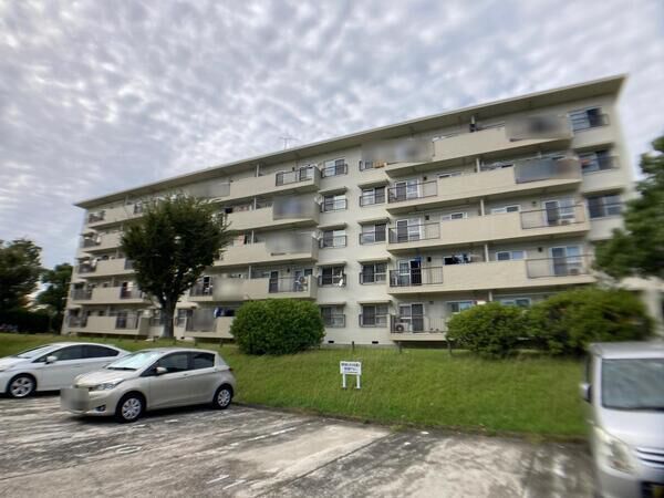 相生山団地 32棟 外観 相生山団地 32棟 外観