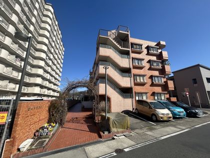 ロイヤル八事 外観