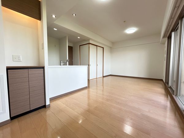 ダイアパレス荒池緑地 リビング ダイアパレス荒池緑地 リビング