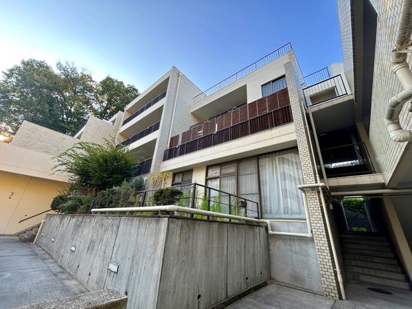 ライオンズマンション虹ケ丘 D棟 外観
