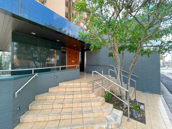 プレミスト名東猪子石 エントランス エントランス