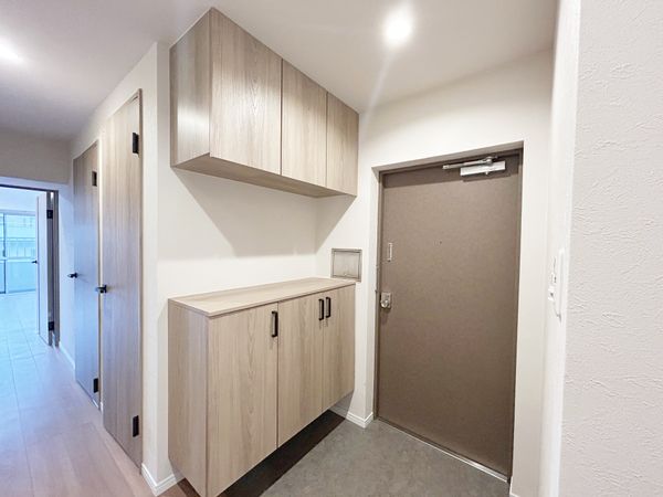 虹ケ丘マンション本館 玄関 虹ケ丘マンション本館 玄関