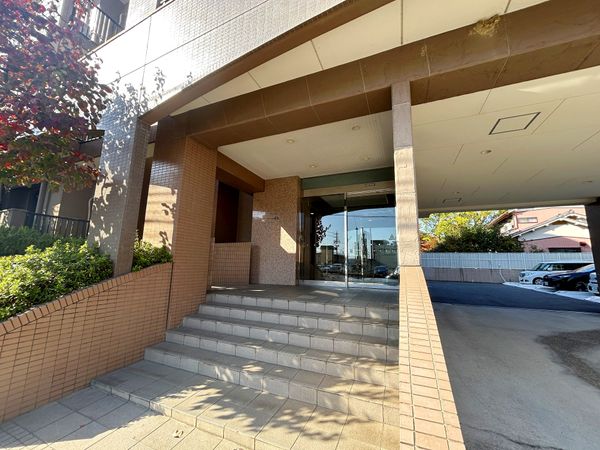 ヴィアレ一社 エントランス ヴィアレ一社 エントランス