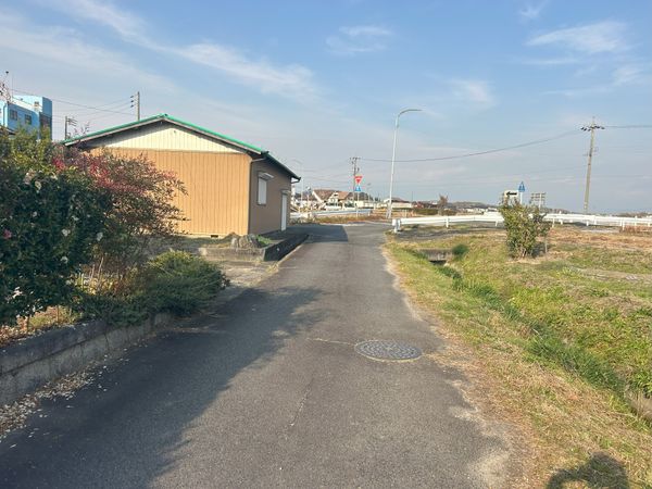 豊明市沓掛町下高根 土地 前面道路含む外観 豊明市沓掛町下高根 土地 前面道路含む外観