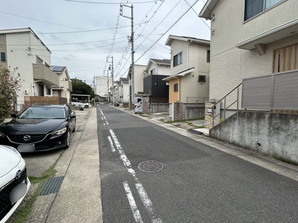 緑区大清水西 戸建 前面道路含む外観 緑区大清水西 戸建 前面道路含む外観