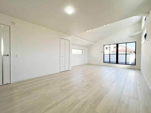 緑区ほら貝3丁目 2号棟 リビング