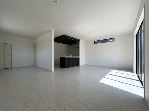 緑区徳重3丁目 新築戸建 1号棟 リビング