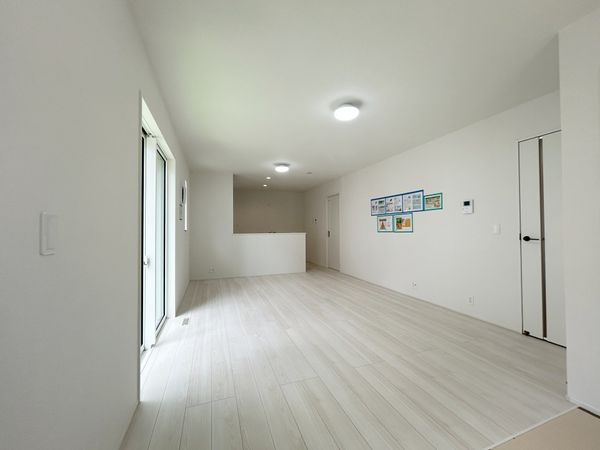 緑区東神の倉3丁目 新築戸建 リビング 緑区東神の倉3丁目 新築戸建 リビング