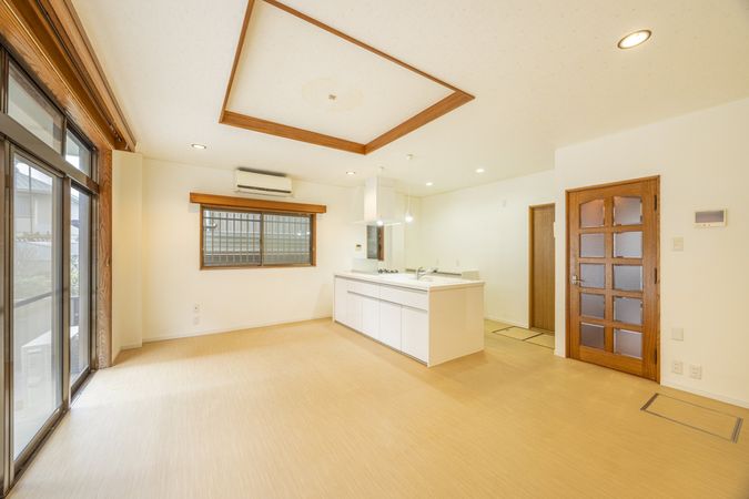 緑区鳴海町字中汐田 戸建 リビング 緑区鳴海町字中汐田 戸建 リビング