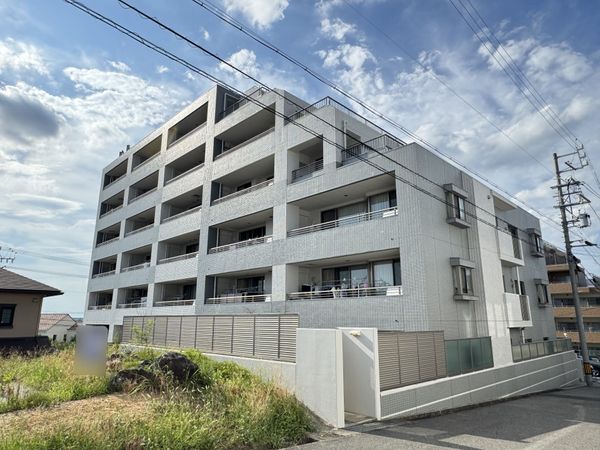 ユニーブル鎌倉台 外観