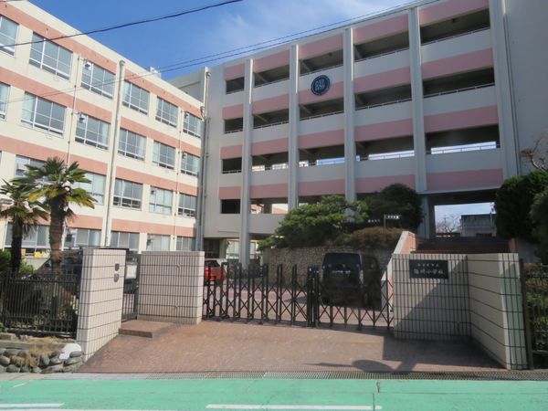 瑞穂区下山町1丁目 陽明小学校(約430m) 瑞穂区下山町1丁目 陽明小学校(約430m)