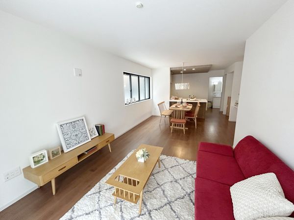 瑞穂区萩山町2丁目 2号棟 リビング