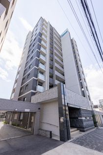 プレサンスグラン川名 外観