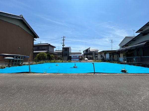 弥富市鎌島1丁目 前面道路含む外観 弥富市鎌島1丁目 前面道路含む外観