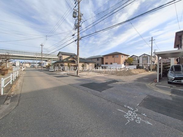 港区春田野1丁目 A区画 前面道路含む外観 港区春田野1丁目 A区画 前面道路含む外観