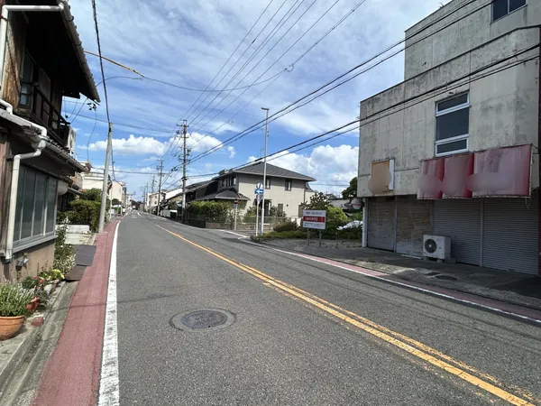 前面道路幅員約8.3ｍ、佐屋街道沿いです