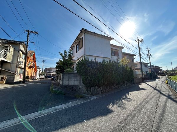 弥富市小島町附新田 前面道路含む外観 弥富市小島町附新田 前面道路含む外観