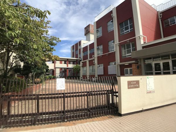 港区多加良浦町3丁目 神宮寺小学校（約930ｍ）