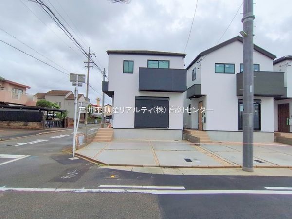 前面道路含む外観