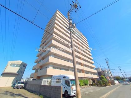 ファミリアーレ東起 外観