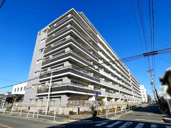 ファミリアーレ八田駅前 外観