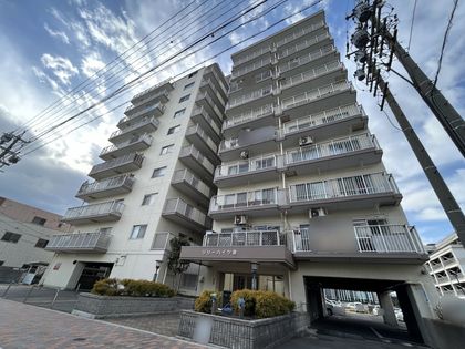 リリーハイツ港 外観