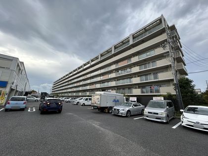 リーデンススクエア八田 外観