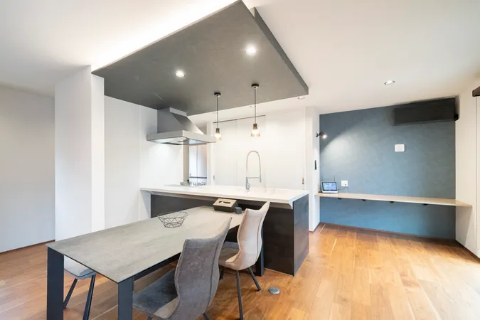 家族との会話が弾む対面式キッチン