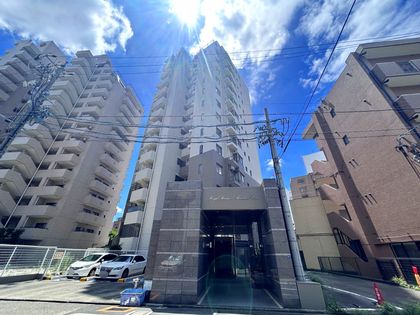 ロイヤルマンション新栄ヴァリエ 外観