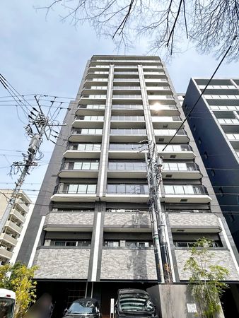 プレサンスロジェ栄三丁目 外観