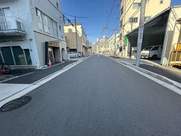 前面道路(北側より撮影)