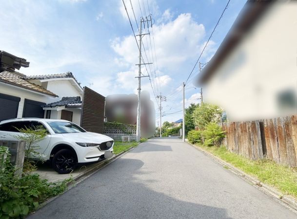 千種区城山新町2丁目 前面道路含む外観 千種区城山新町2丁目 前面道路含む外観