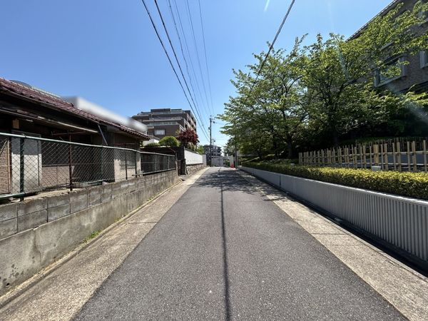 千種区向陽町2丁目 前面道路含む外観