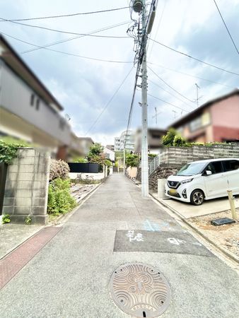 千種区田代町字蝮池上 新築戸建 前面道路含む外観 千種区田代町字蝮池上 新築戸建 前面道路含む外観
