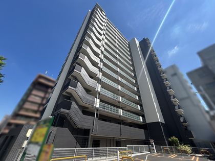 プレサンスロジェ金山駅前 外観