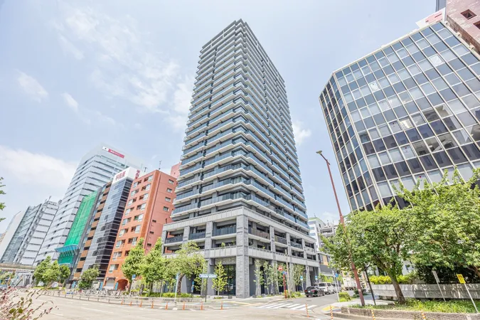 地上25階建て、総戸数163戸、令和6年築のタワーマンションです