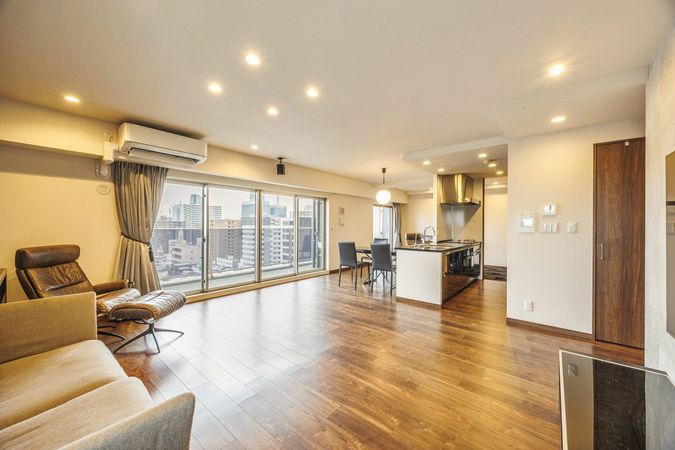 プレサンスロジェ高岳 リビング