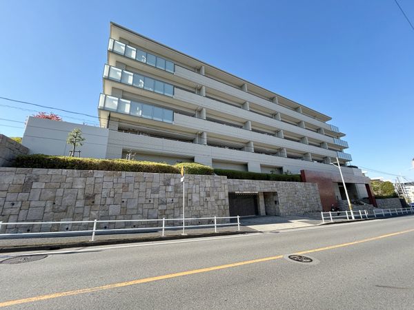 プレミスト東山ヒルズ View Cоurt 外観