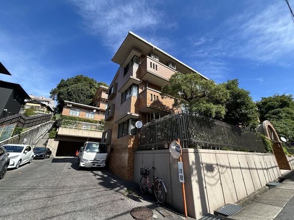 三井農林東山元町ハイツ B棟 外観 三井農林東山元町ハイツ B棟 外観