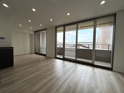 ヒルズ本山穂波町 リビング