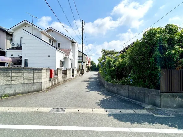 南東側私道