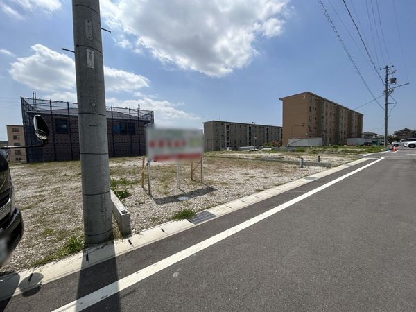 知多郡阿久比町大字宮津字新海山 2号地 前面道路含む外観