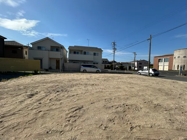 【現地写真】八幡小学校まで徒歩13分八幡中学校まで徒歩14分子育て世代にうれしい環境です。