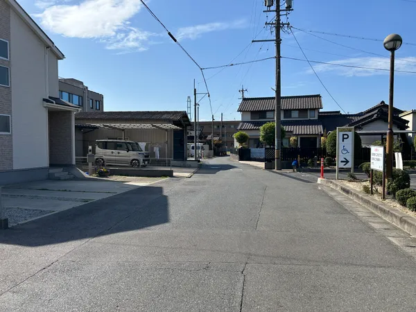 【前面道路】北東側：公道約6.7メートル間口：約12.37メートル