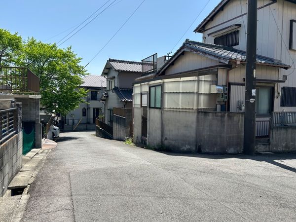 大府市横根町箕手 土地 前面道路含む外観 大府市横根町箕手 土地 前面道路含む外観