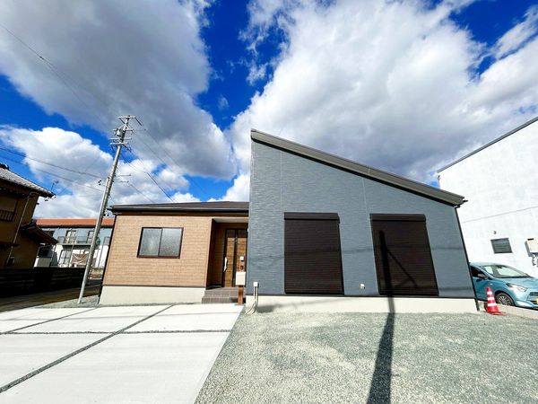 新城市平井字原 新築戸建 2号棟 外観