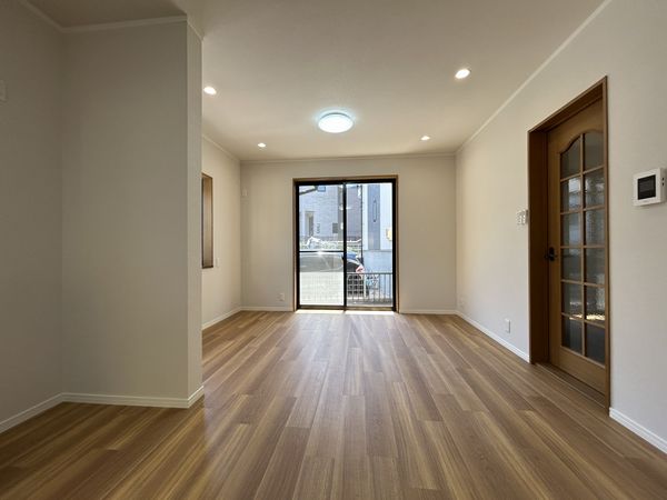 知多市にしの台2丁目 戸建 リビング