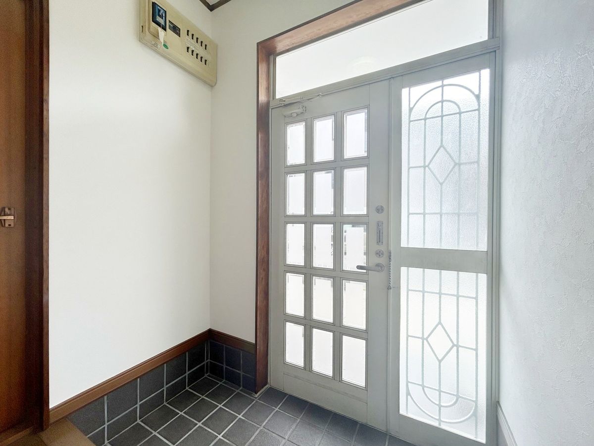 東海市加木屋町泡池 戸建 玄関 玄関